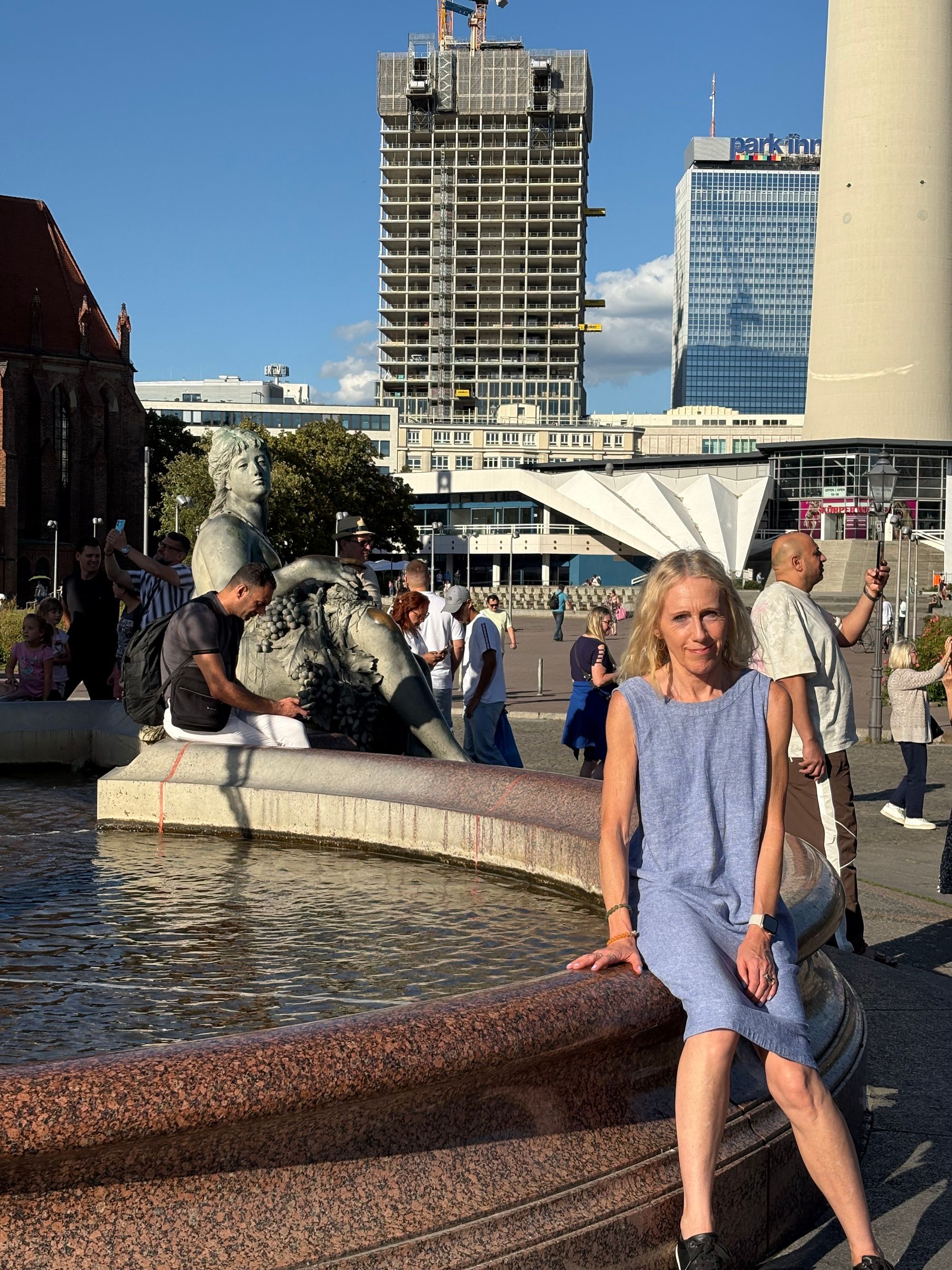 Sightseeing by land and water!