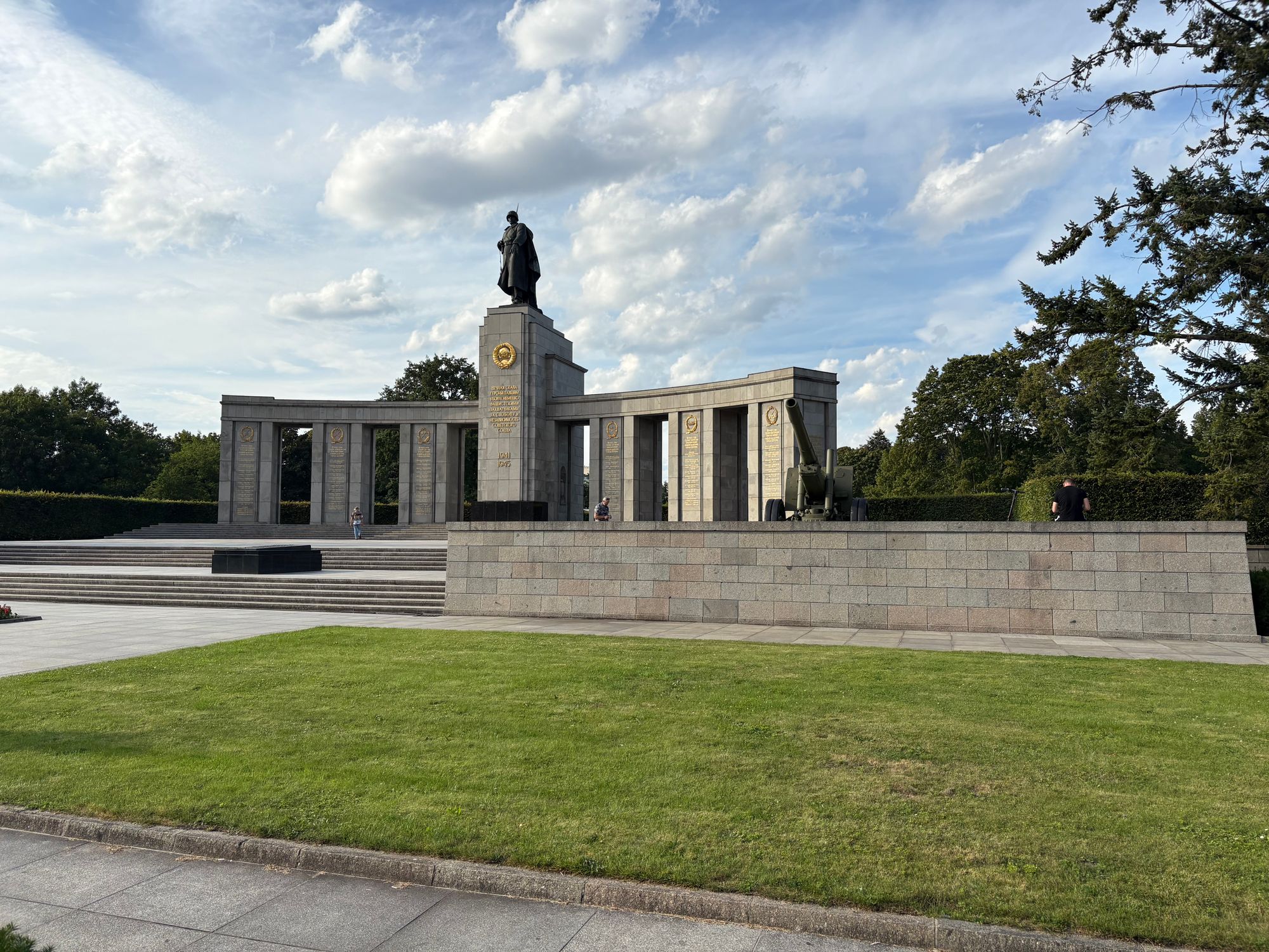 Walking tour of Berlin’s main sights